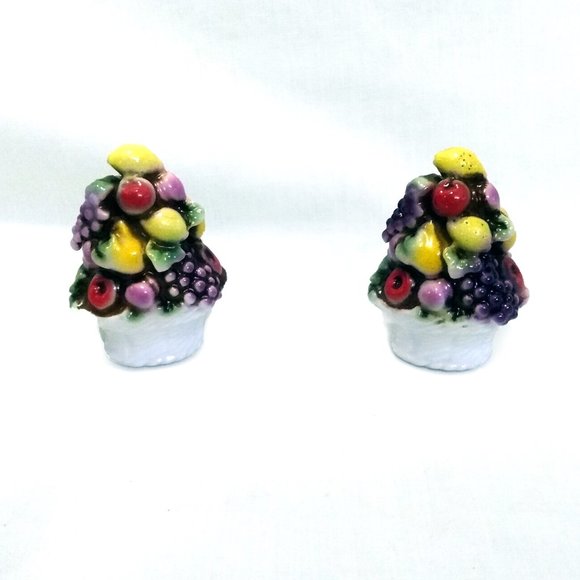 Vintage Pair Of Miniature-Maruri Masterpiece China Fruit Topiaries-Fruit Baskets - Picture 1 of 8